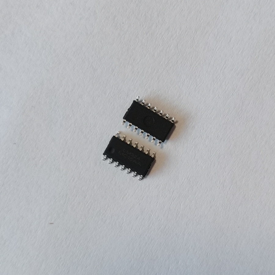 四通道运算放大器